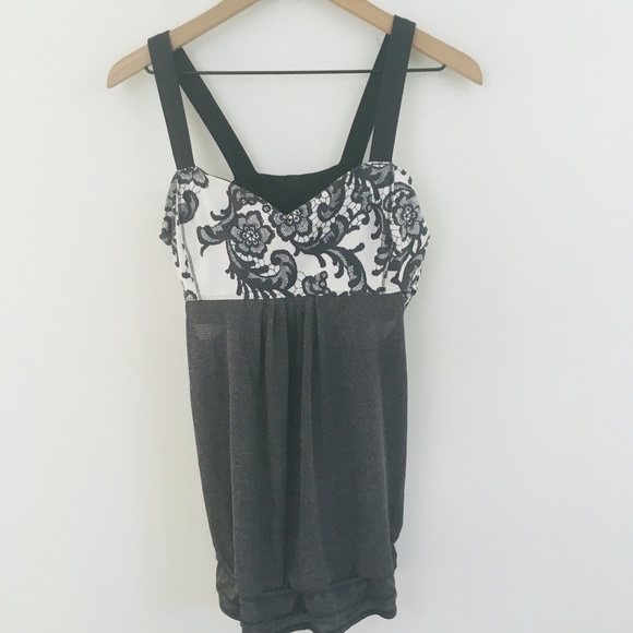 lululemon athletica Tops - Lululemon Back on Track Laceoflage Tank Top